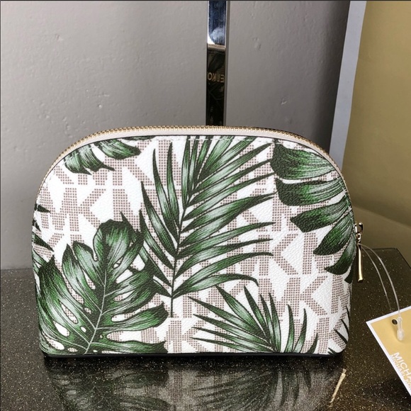 Michael Kors Jet set travel LG pouch - Picture 2 of 3